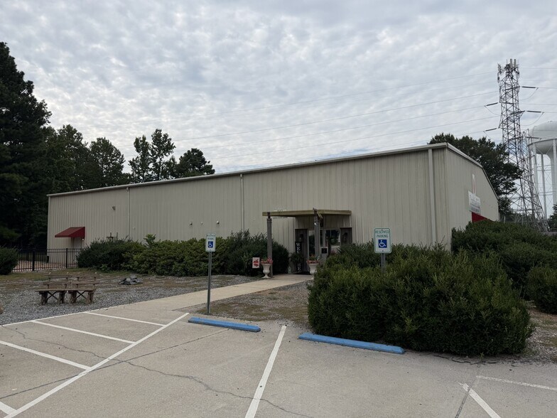 More Photos Of 3168 Hands Mill Hwy, York Specialty For Lease