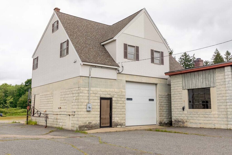 More Photos Of 170 E Main St, Milford Auto Repair For Sale