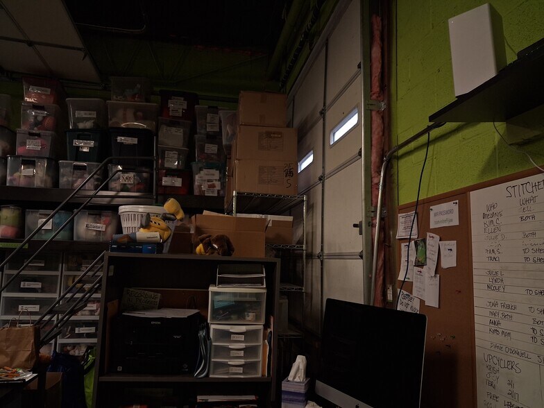 More Photos Of 4570 E Bristol Rd, Feasterville Trevose Light Manufacturing For Sale