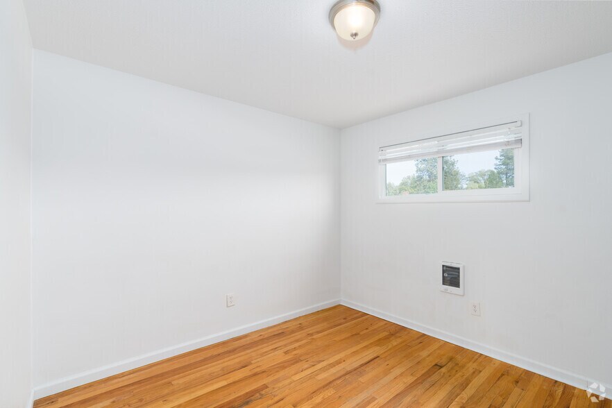 More Photos Of 515 S Coeur D' Alene St, Spokane Apartments For Sale