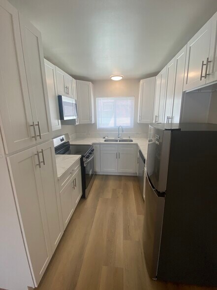 More Photos Of 3617 W 60th, Los Angeles Apartments For Sale