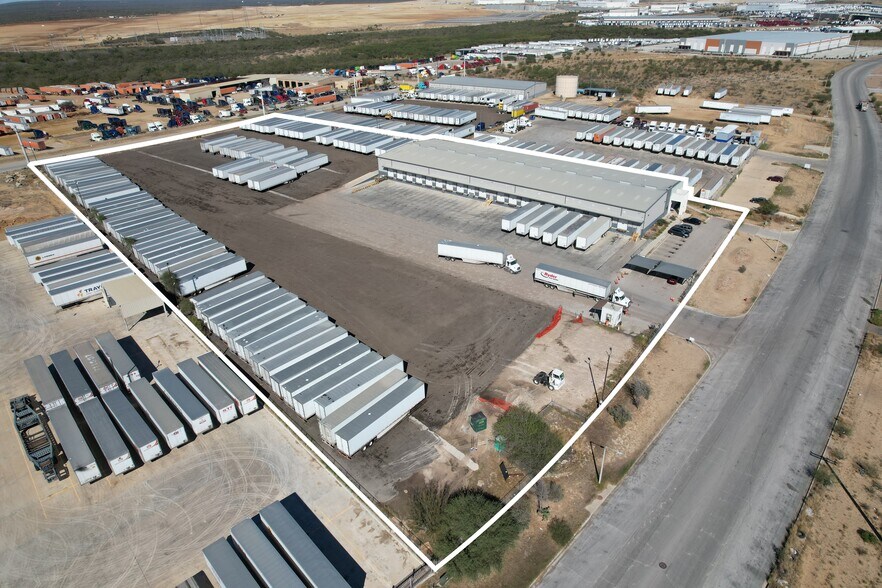 Primary Photo Of 1118 Beltway Pkwy, Laredo Warehouse For Lease