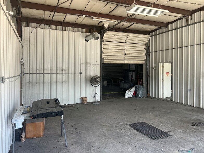 More Photos Of 228 Hwy 49, Byron Auto Repair For Sale