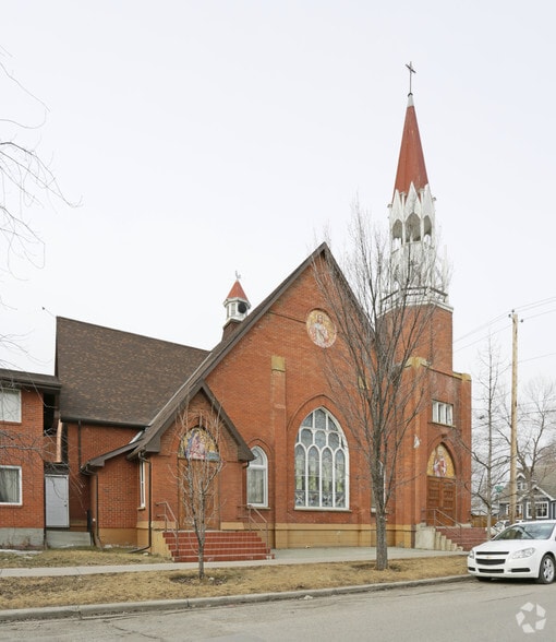 More Photos Of 1405 8th Ave SE, Calgary Religious Facility For Sale