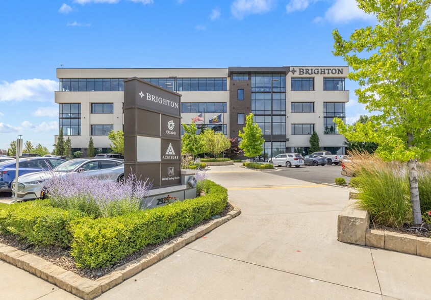 More Photos Of 2929 W Navigator Dr, Meridian Office For Lease