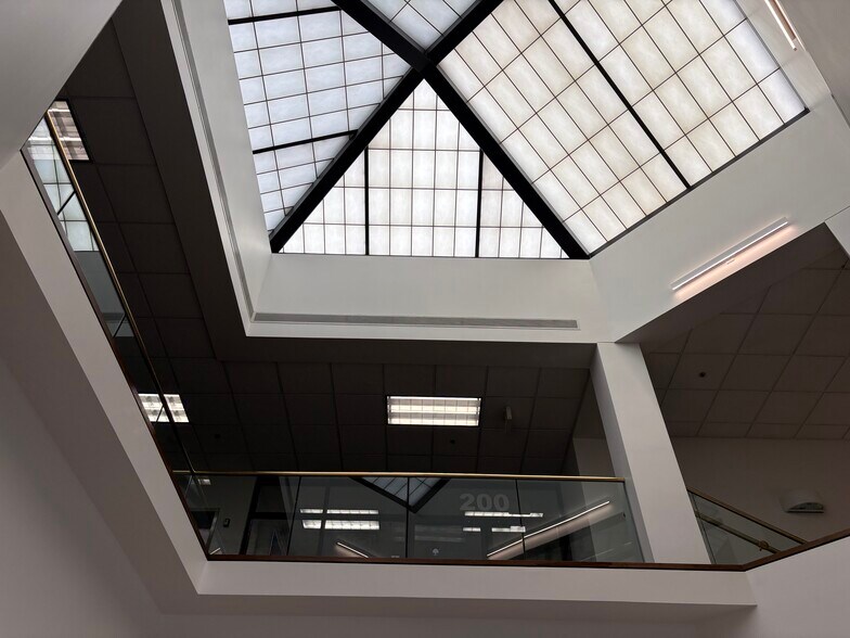 More Photos Of 6671 S Redwood Rd, West Jordan Office For Lease