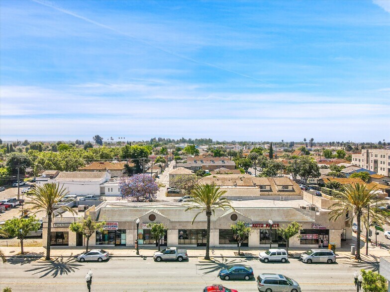 More Photos Of 413 W Whittier Blvd, Montebello General Retail For Sale