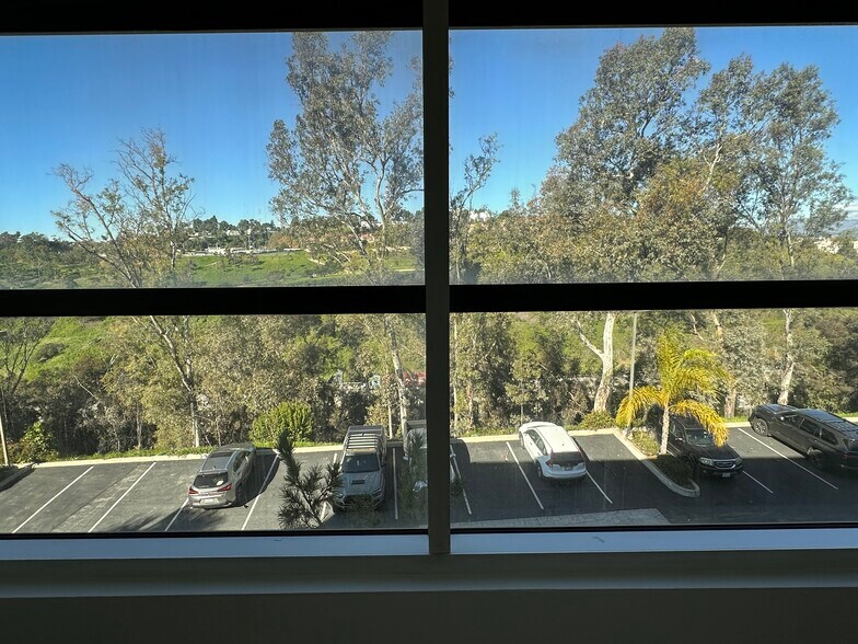 More Photos Of 1111 Corporate Center Dr, Monterey Park Loft Creative Space For Sale