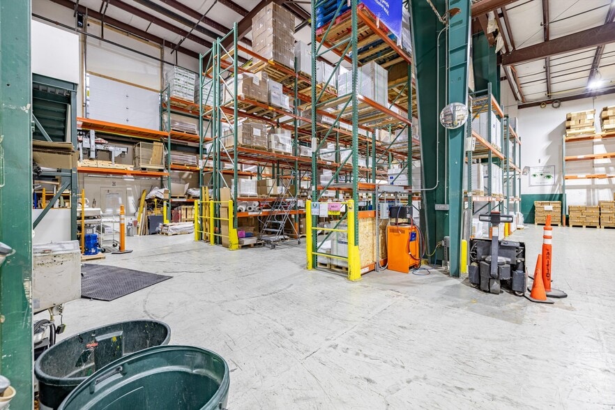 More Photos Of 2000 Kentucky St, Bellingham Warehouse For Sale