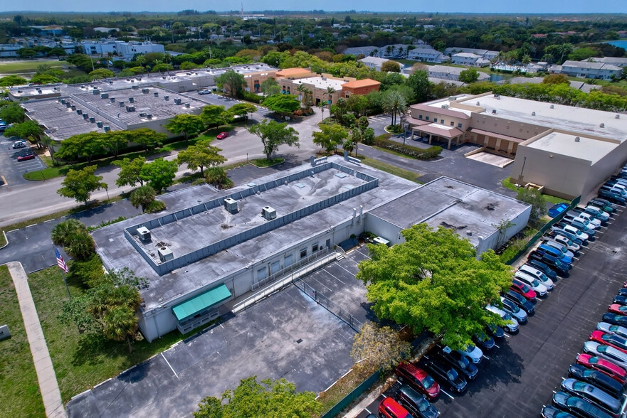 Primary Photo Of 14150 SW 119th Ave, Miami Manufacturing For Lease