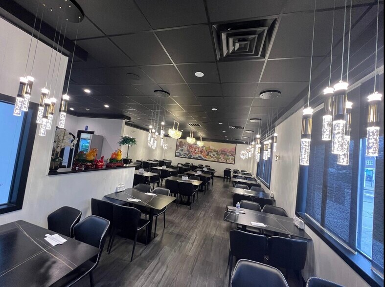 More Photos Of 2305 Darby Rd, Havertown Restaurant For Lease