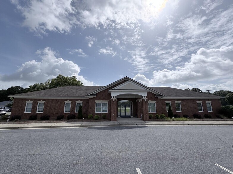 Primary Photo Of 470 S Houston Lake Rd, Warner Robins Office For Lease