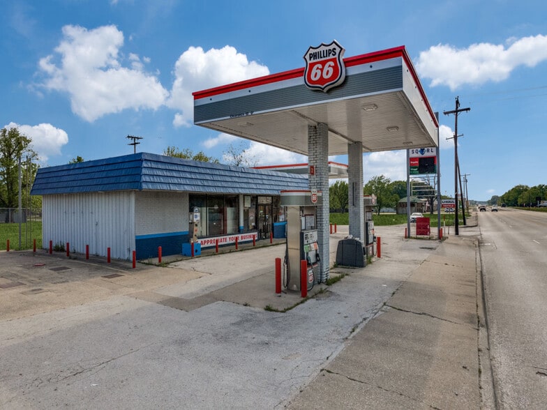 More Photos Of 411 NW 2nd St, Kerens Convenience Store For Sale