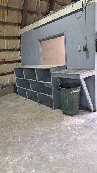 More Photos Of 1987 Farm To Market Rd, Kalispell Industrial For Lease