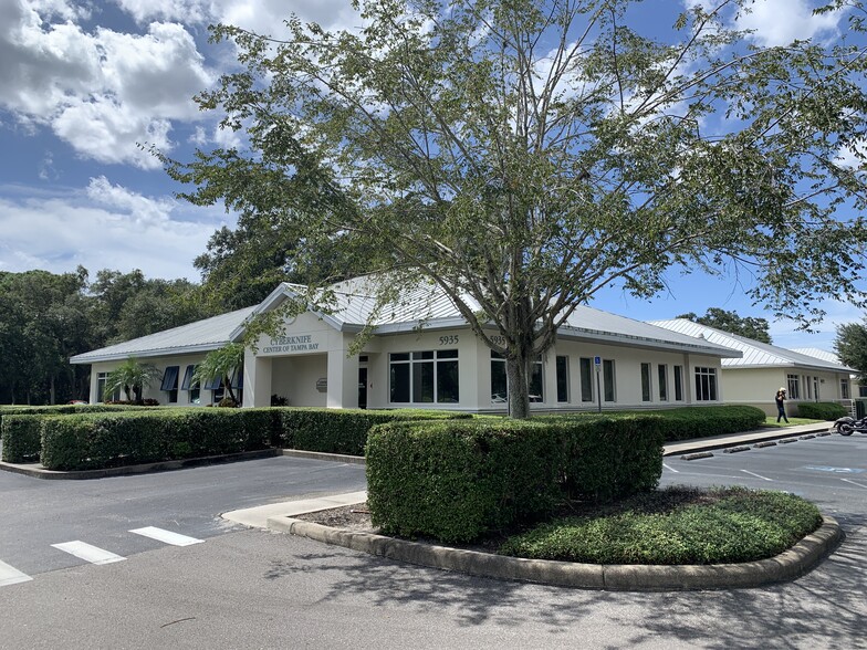 More Photos Of 5935 Webb Rd, Tampa Medical For Lease