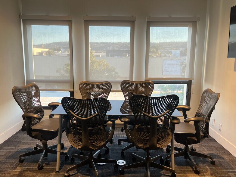 More Photos Of 22750 Hawthorne Blvd, Torrance Unknown For Lease