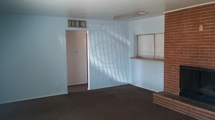 More Photos Of 6610 W Orangewood Ave, Glendale Warehouse For Sale