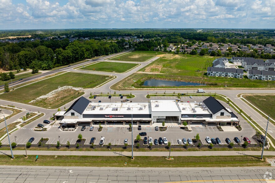 More Photos Of 3091 S US 421, Zionsville Storefront For Sale