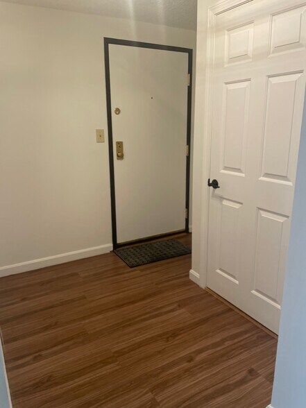 More Photos Of 8 9th St, Medford Apartments For Sale