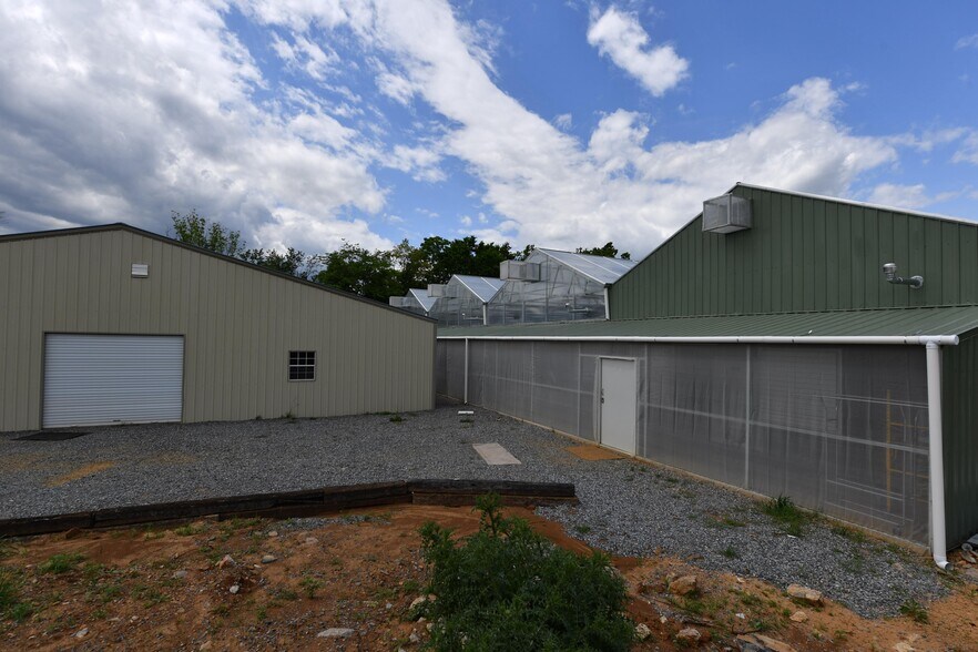 More Photos Of 1070 Wadesville Rd, Berryville Light Manufacturing For Sale