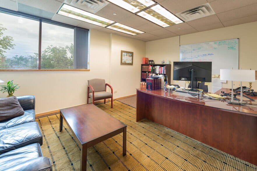 More Photos Of 3223 Arapahoe Ave, Boulder Medical For Lease