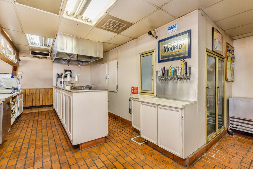 More Photos Of 5544 W 119th St, Inglewood Restaurant For Lease