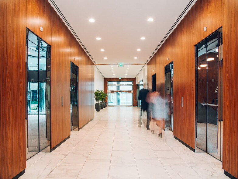 More Photos Of 101 N Robinson Ave, Oklahoma City Office For Lease