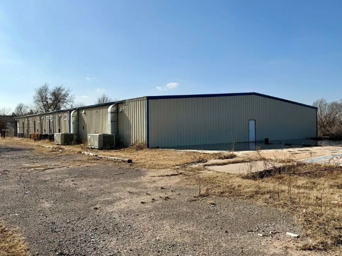 Primary Photo Of 5909 Aero Dr, Tuttle Warehouse For Lease