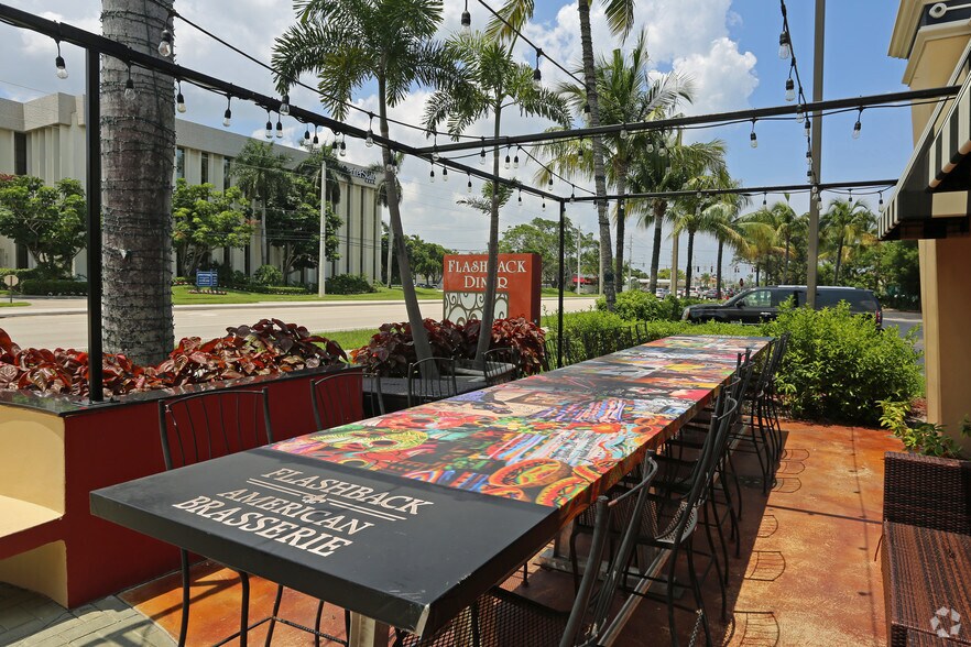 More Photos Of 1424-1450 N Federal Hwy, Boca Raton Restaurant For Sale