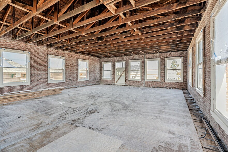 More Photos Of 1649 12th Ave, Oakland Religious Facility For Sale