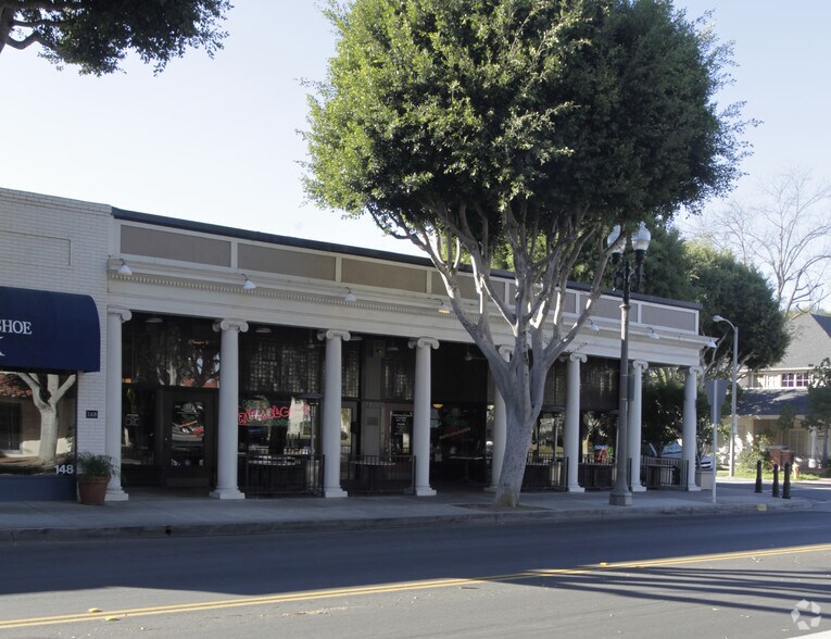 More Photos Of 140-158 W Main St, Tustin Restaurant For Sale