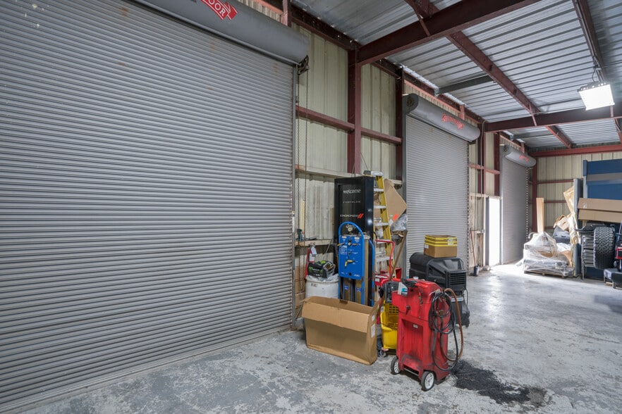 More Photos Of 2101 Central Blvd, Brownsville Auto Dealership For Sale