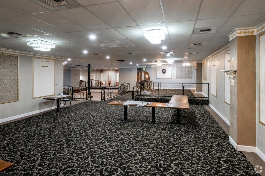 More Photos Of 2200 S Monaco Pky, Denver Unknown For Lease