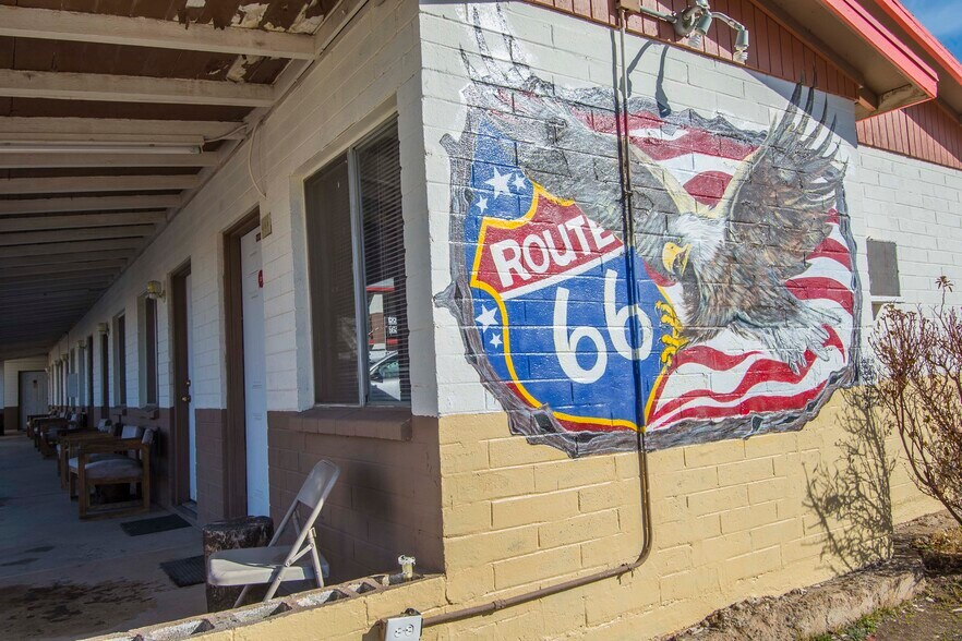 More Photos Of 22430 W Old Highway 66, Seligman Hotel For Sale