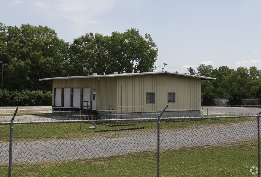 More Photos Of 466 Corporate Blvd, Rock Hill Truck Terminal For Lease