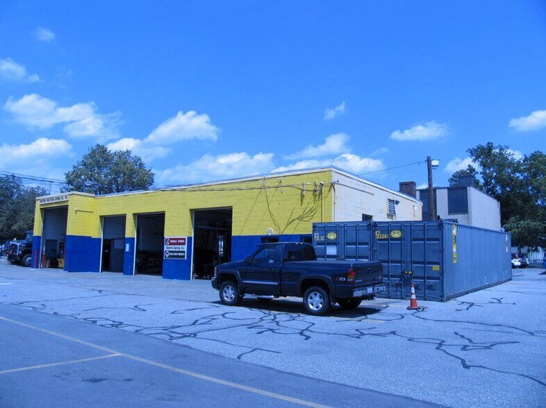 More Photos Of , Waltham Unknown For Sale