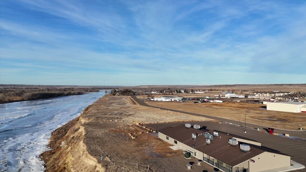 Primary Photo Of 2001 Yellowstone River Dr, Glendive Restaurant For Sale