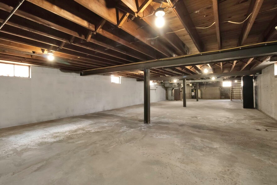 More Photos Of 12482 Broadway St, Alden General Retail For Sale