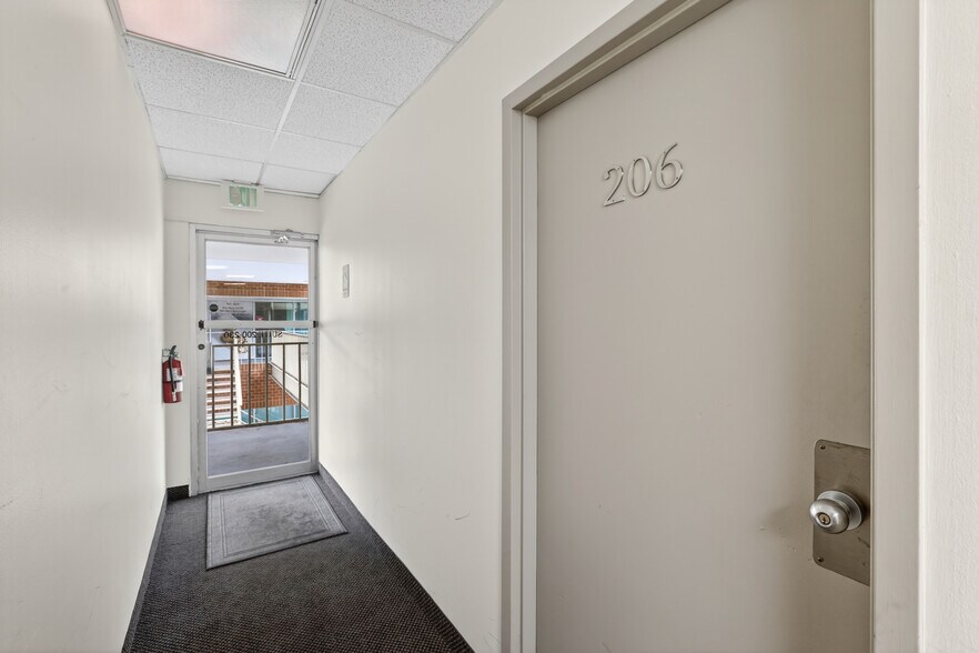 More Photos Of 441 Wadsworth Blvd, Lakewood Medical For Lease