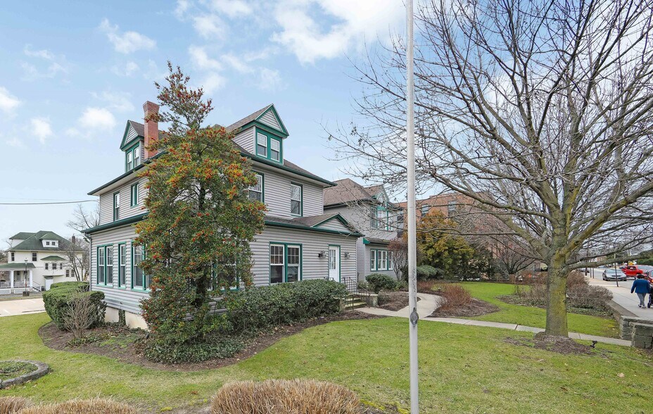 More Photos Of 926 Haddon Ave, Collingswood Office For Sale