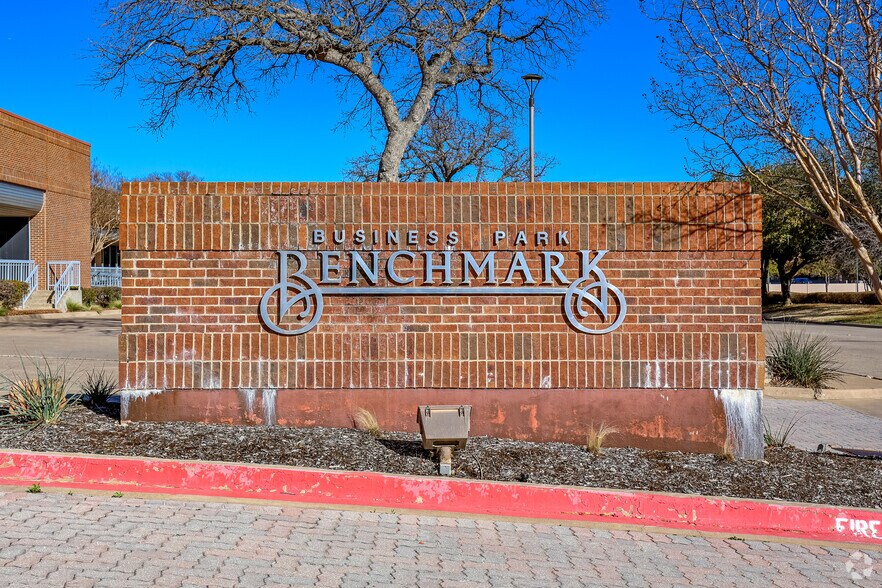 More Photos Of 2201 Brookhollow Plaza Dr, Arlington Light Manufacturing For Lease