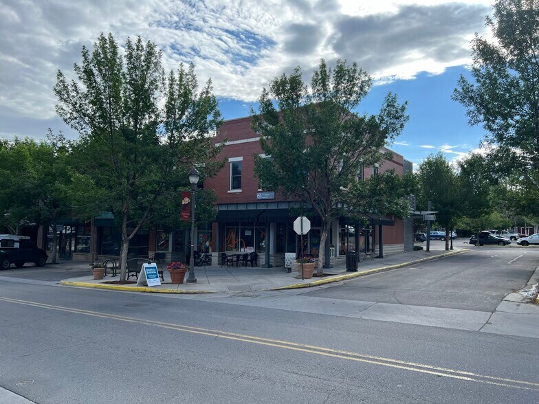 More Photos Of 1160 Capitol St, Eagle Storefront Retail Office For Sale