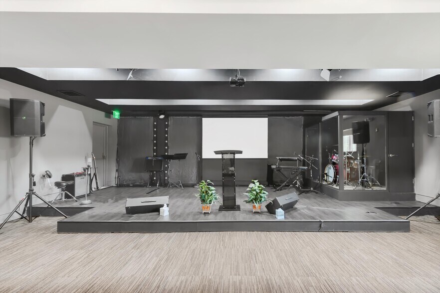 More Photos Of 2260 E 88th Ave, Denver Office Residential For Sale