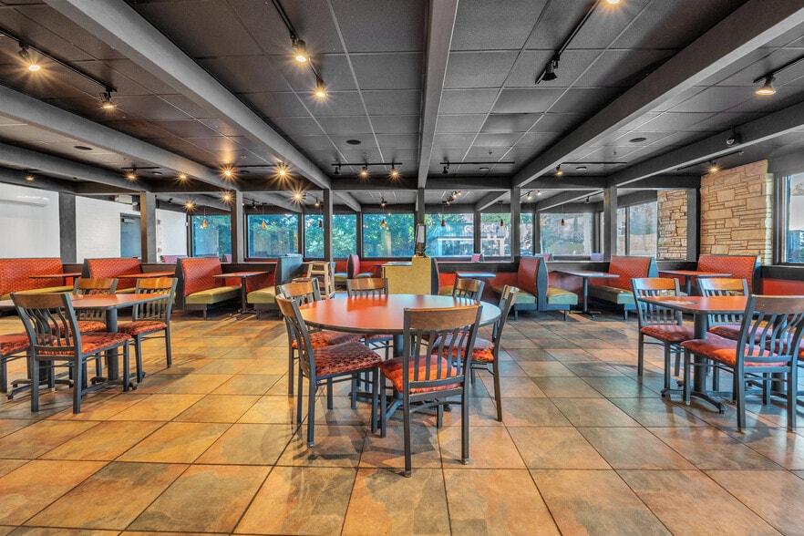 More Photos Of 3 Stafford St, Worcester Restaurant For Sale