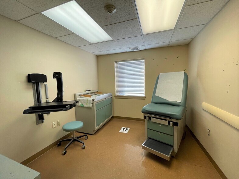 More Photos Of 1726-1730 W Chew St, Allentown Medical For Sale