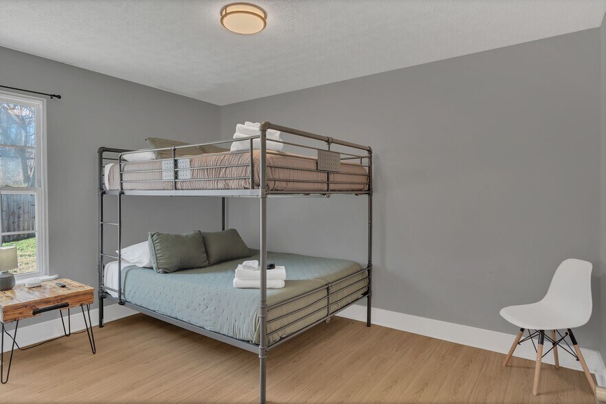 More Photos Of 901 21st Ave N, Nashville Multifamily For Sale