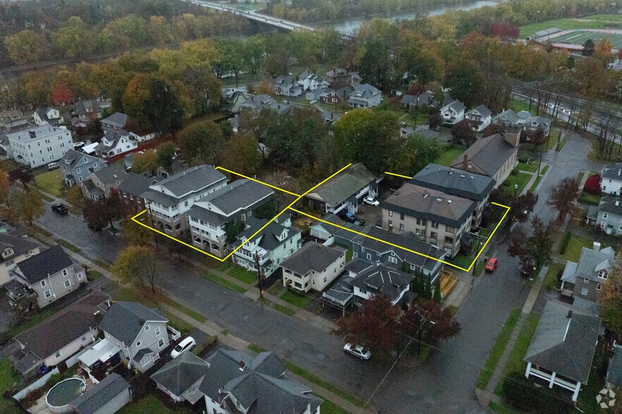 More Photos Of 408 Roosevelt Ave, Endicott Multifamily For Sale