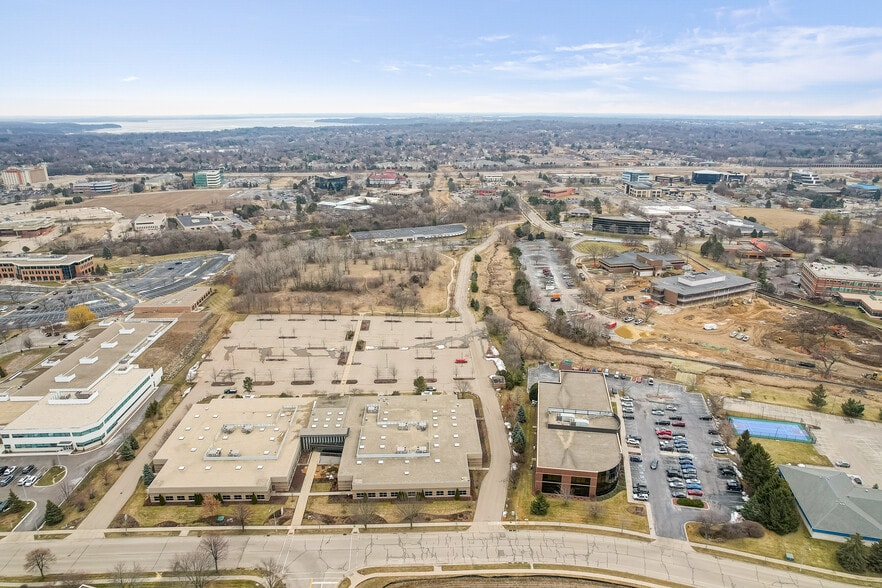 More Photos Of 8310 Excelsior Dr, Madison Unknown For Lease