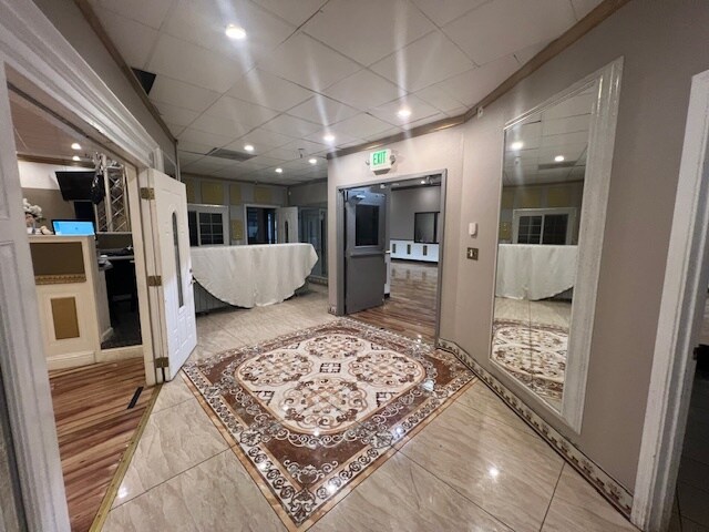 More Photos Of 2917-2999 Fulton Ave, Sacramento Office Residential For Lease