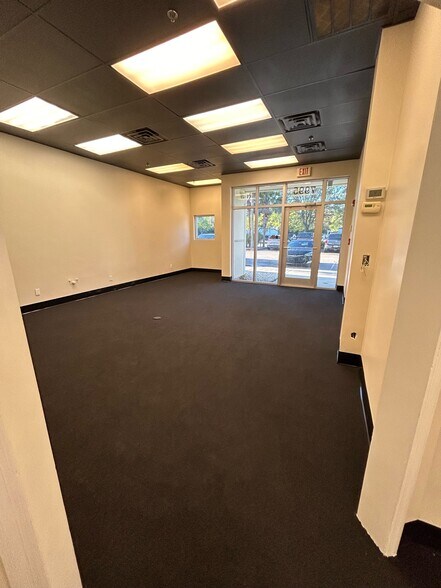Primary Photo Of 7995 SW Jack James Dr, Stuart Showroom For Lease